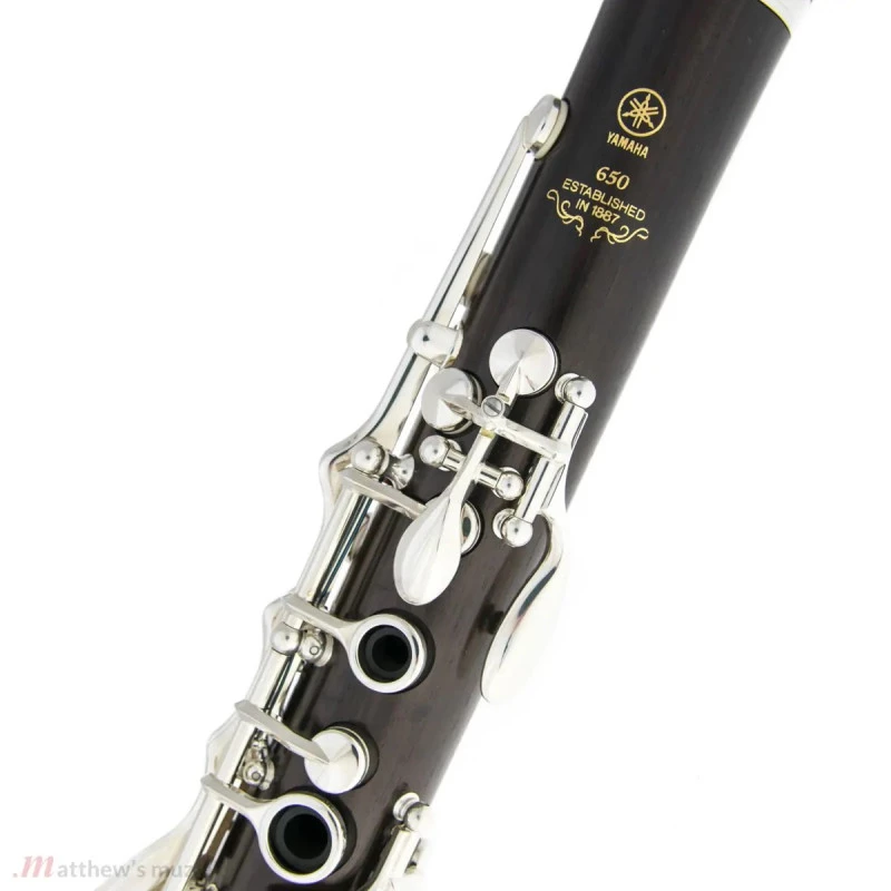 CLARINETE 17 CHAVES - YAMAHA YCL 650